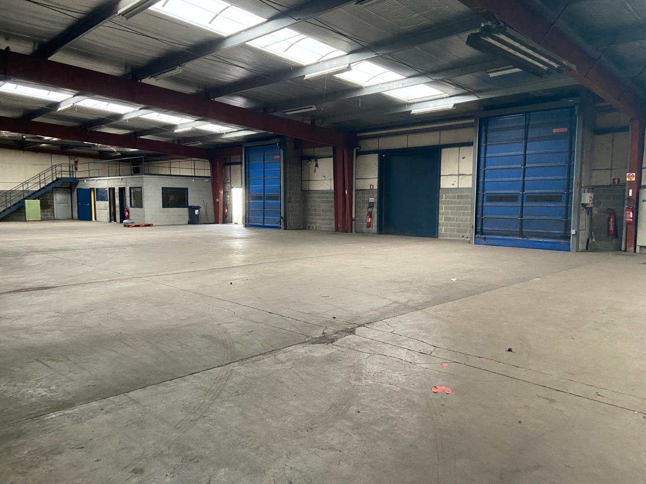 Local d'activité Saint-Quentin-Fallavier 2927m² Location local d'activité Saint-Quentin-Fallavier Isère OLACT2318170 5